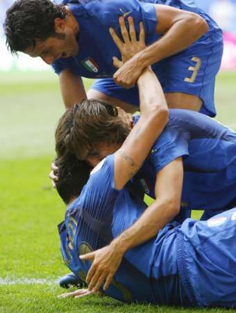 وفرحة ايطاليةبهدف ماتيراتزي