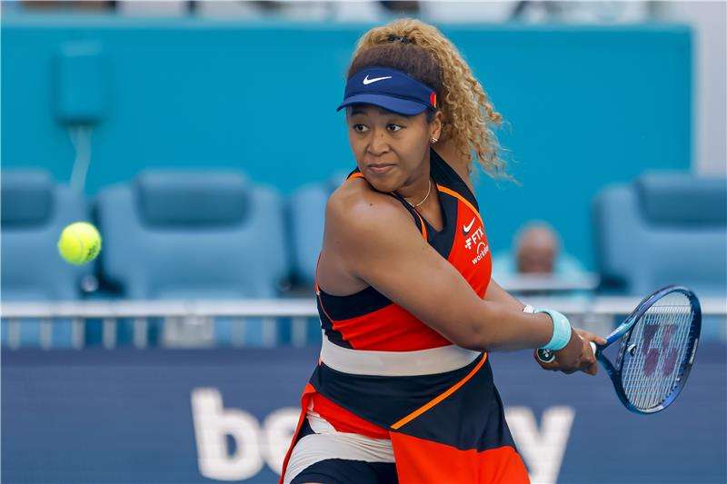 نعومي أوساكا