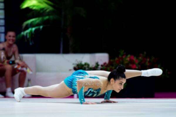 نورا الحناوي