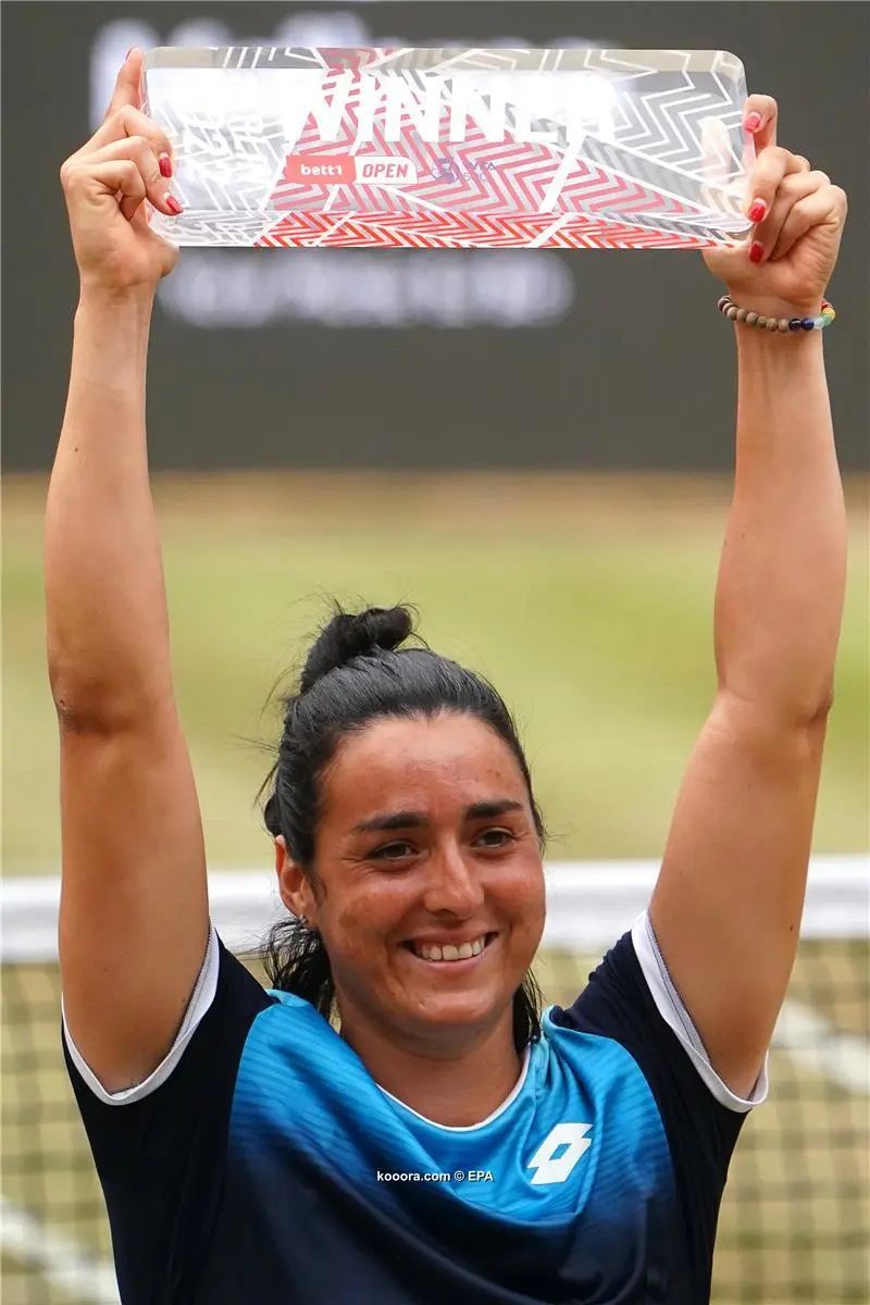 ?i=epa%2ftennis%2f2022-06%2f2022-06-19-10022361_epa