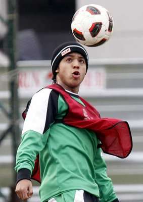 2011-02-02-00000102561087