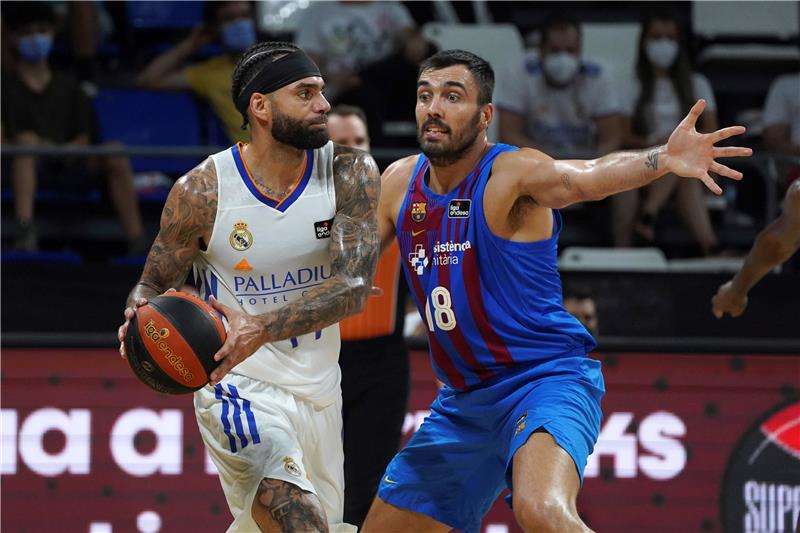 من مباراة سابقة بين الفريقين