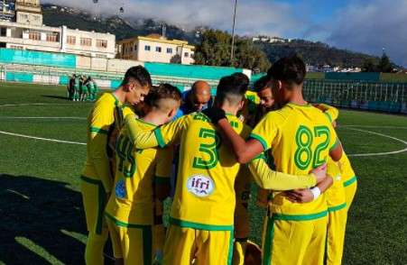 لاعبو شبيبة القبائل