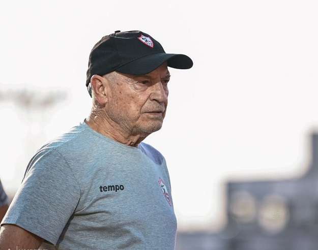 البرتغالي فيريرا