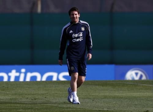 2011-07-08t163000z_01_bas108_rtridsp_3_soccer-copa_reuters