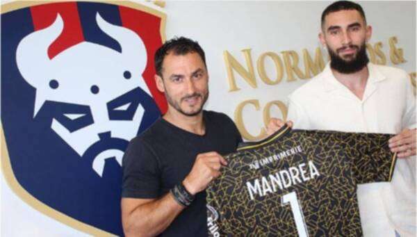 أنتوني ماندريا