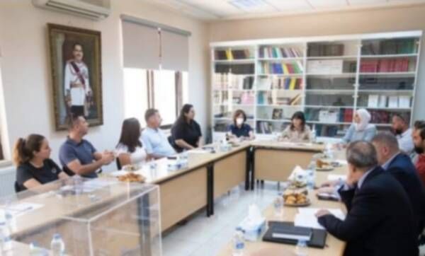 من الاجتماع