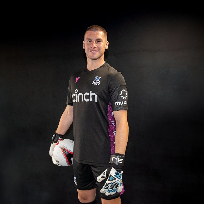 جونستون (نقلا عن حساب كريستال بالاس علي تويتر)