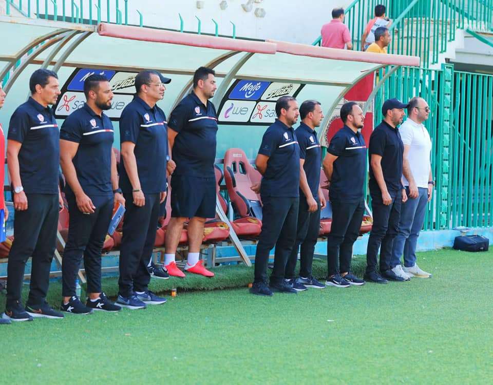 هيثم شعبان مع الجهاز الفني لبتروجيت