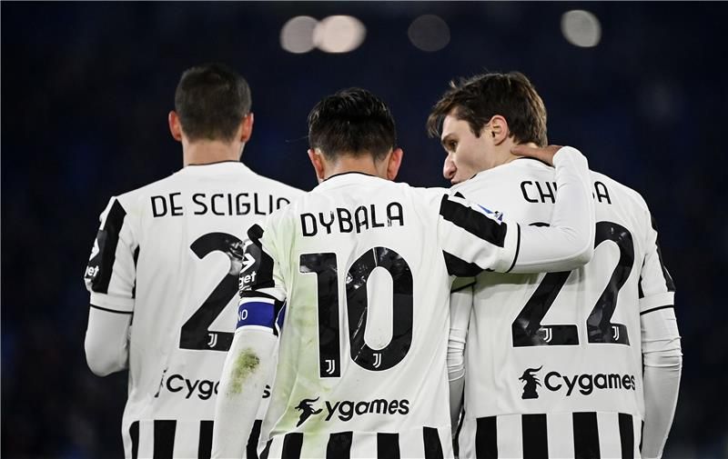 ديبالا بالقميص رقم 10