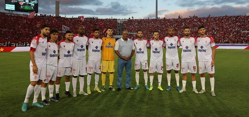 الناصيري مع لاعبي الوداد