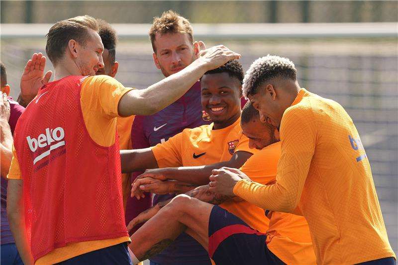 لاعبو برشلونة - أرشيفية