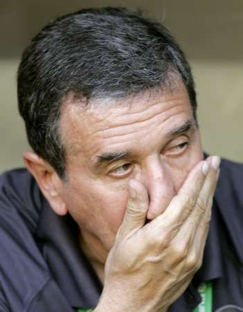 المدرب البرازيلي كارلوس البرتو بيريرا 