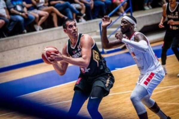 من لقاء الأردن أمام لبنان