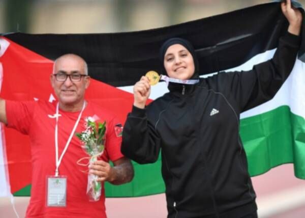 من التتويح