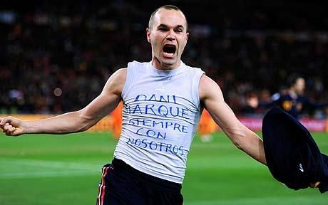 صدرية انيستا التي ظهرت في نهائي كأس العالم 2010