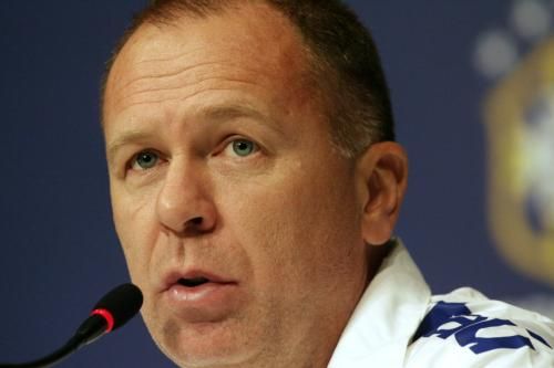 المدير الفني لمنتخب البرازيل مانو مينزيس 