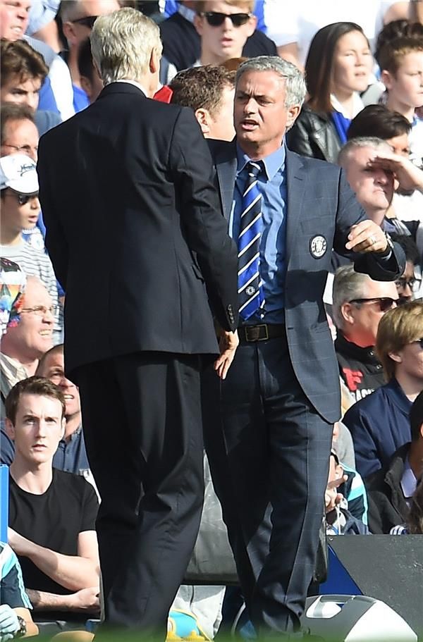 مورينيو وفينجر