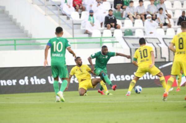 من الدوري الإماراتي