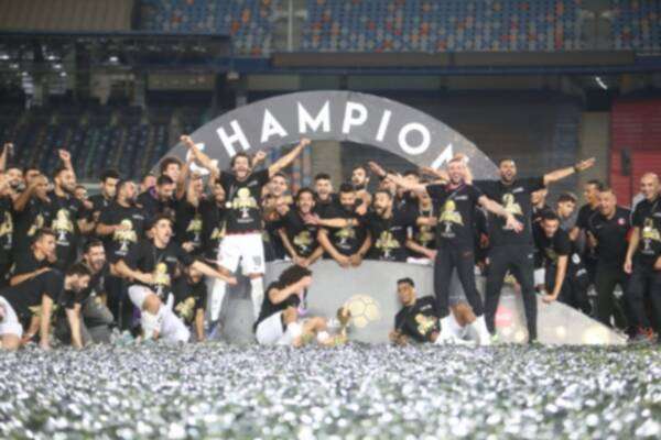 مم تتويج فيوتشر