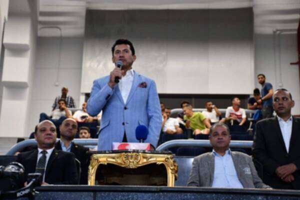 الدكتور أشرف صبحي