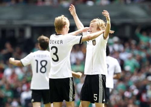 2011-07-10t225120z_01_cd04_rtridsp_3_soccer_reuters