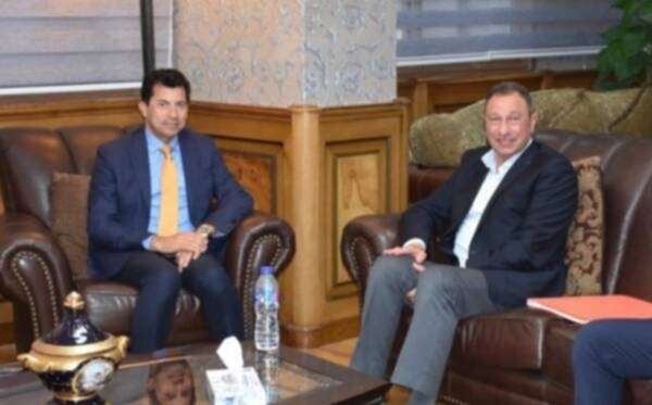 الخطيب وأشرف صبحي