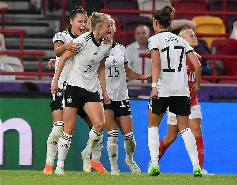 لاعبات منتخب ألمانيا