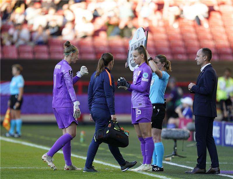 ساري فان فينندال