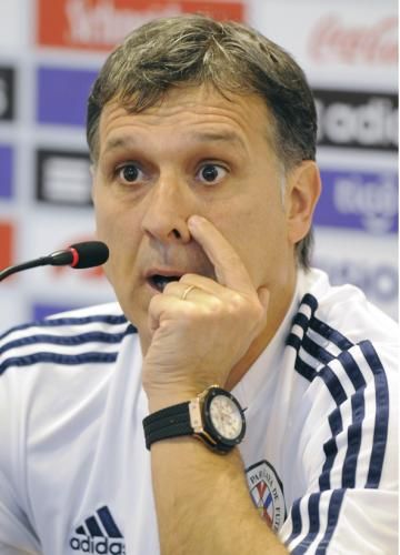 2011-07-11t175920z_01_asu01_rtridsp_3_soccer-copa_reuters