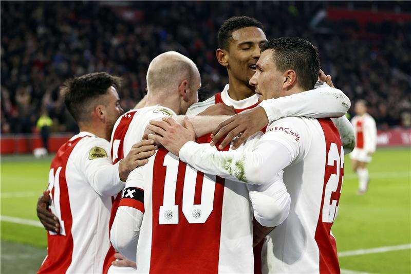 لاعبو أياكس