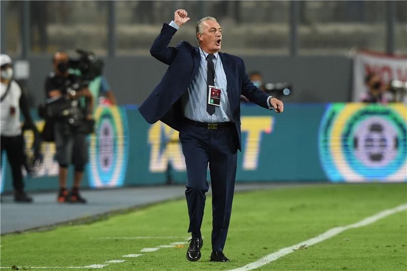 جوستافو ألفارو