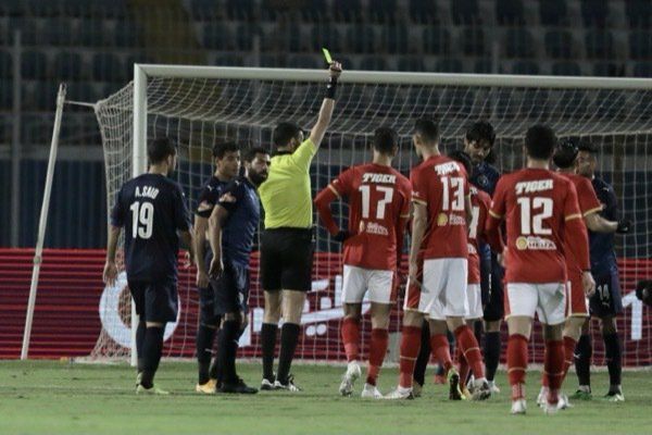 لقاء سابق بين الأهلي وبيراميدز