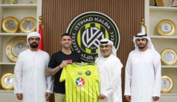 من تقديم اللاعب