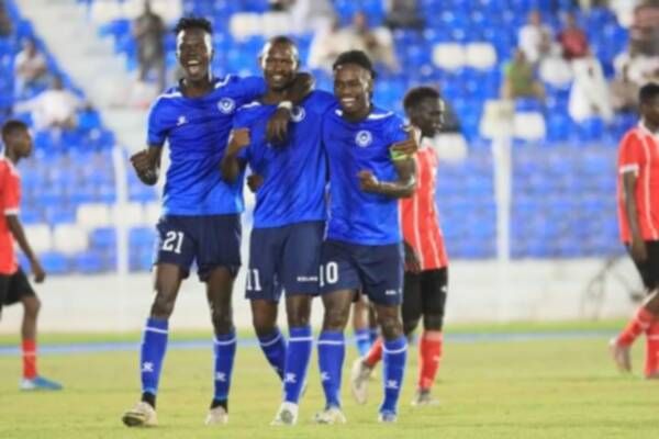 لاعبو الهلال