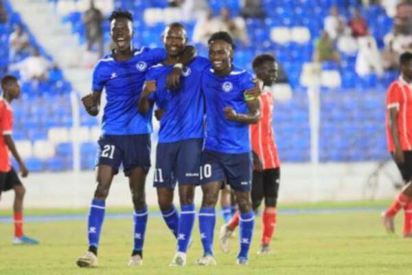 لاعبو الهلال