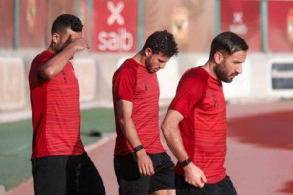 لاعبو الأهلي