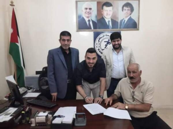 من توقيع شلبية