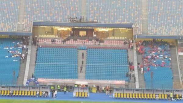 من ملعب اللقاء