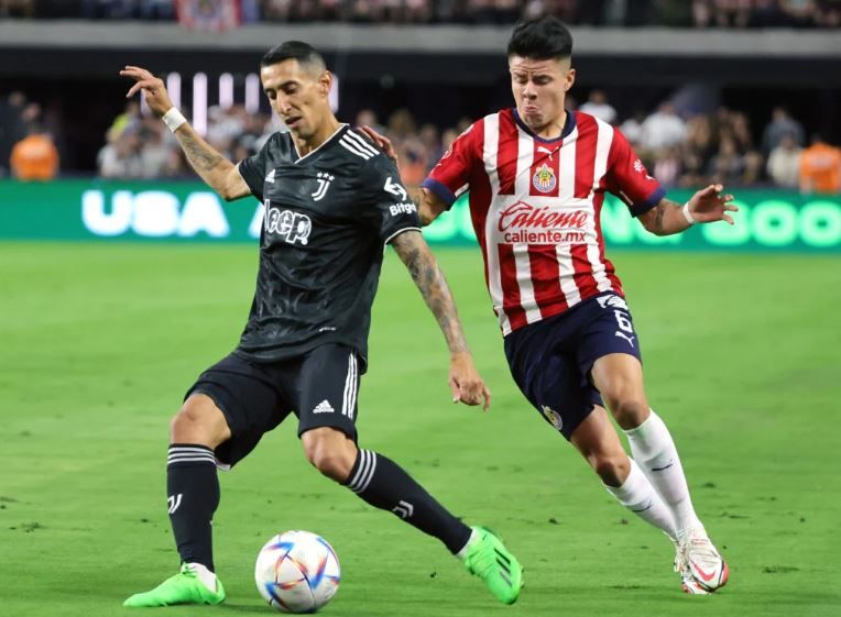 دي ماريا في ظهوره الأول مع يوفنتوس