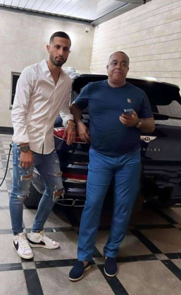 الحسوني ورئيس الوداد