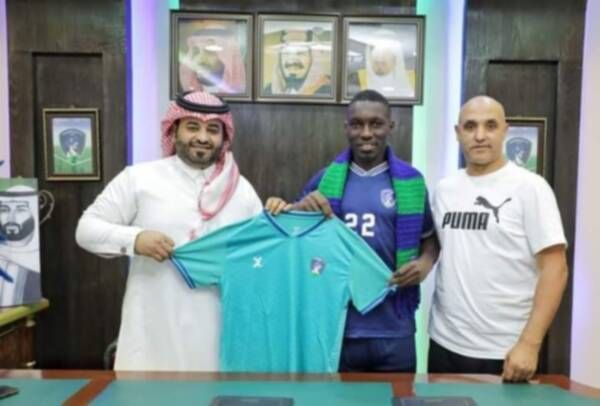 من تقديم اللاعب