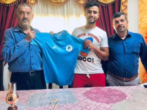 من توقيع العقود