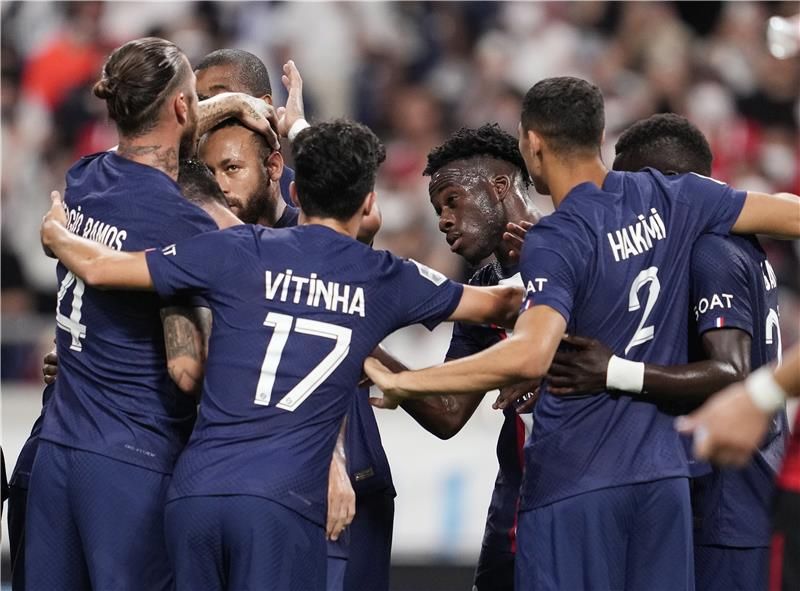 لاعبو باريس سان جيرمان