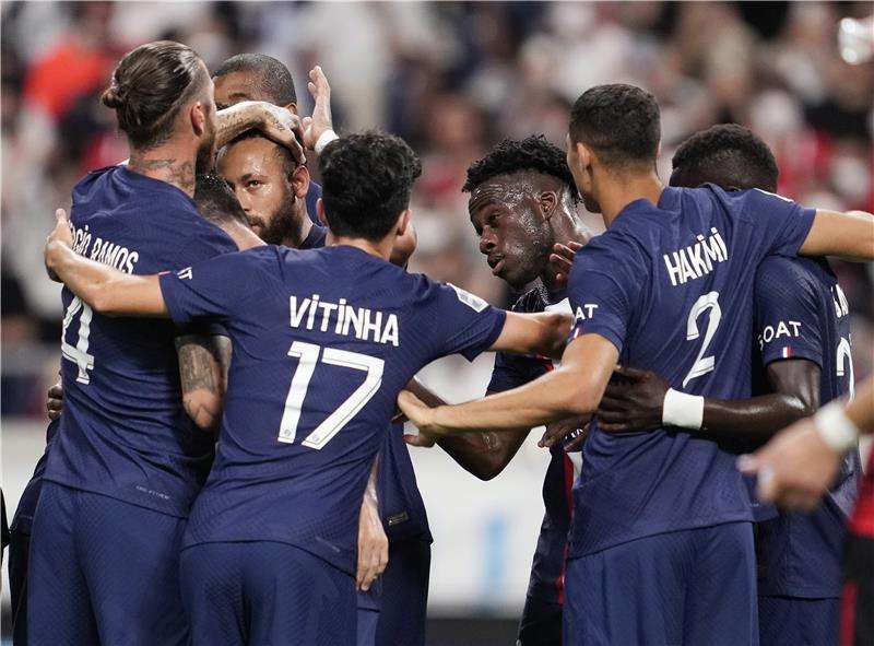 لاعبو باريس سان جيرمان