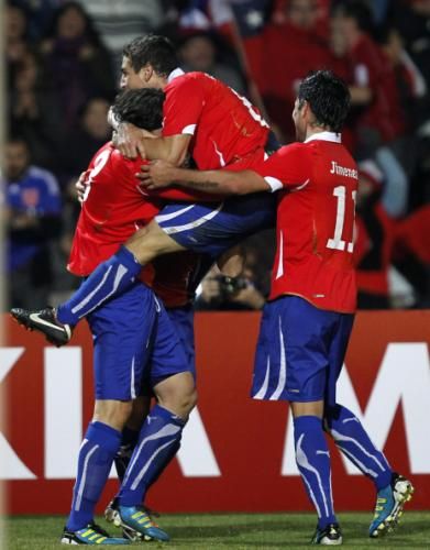 2011-07-13t003131z_01_mdz724_rtridsp_3_soccer-copa_reuters
