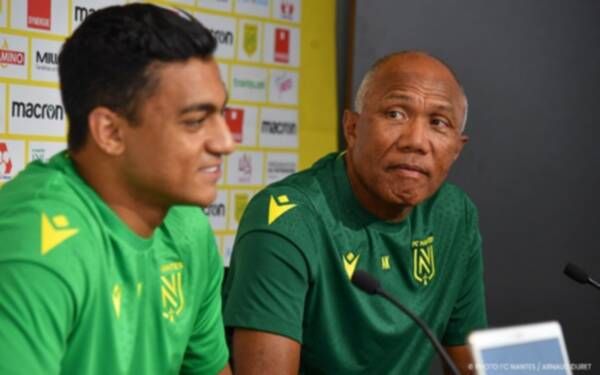 كومبواريه ومصطفى محمد