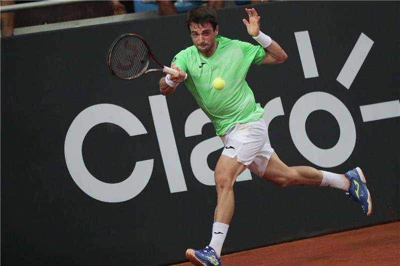 بيدرو مارتينيز