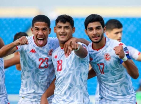 فرحة لاعبي تونس