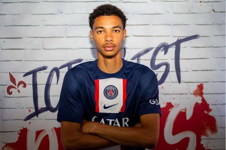 هوجو إيكيتيكي